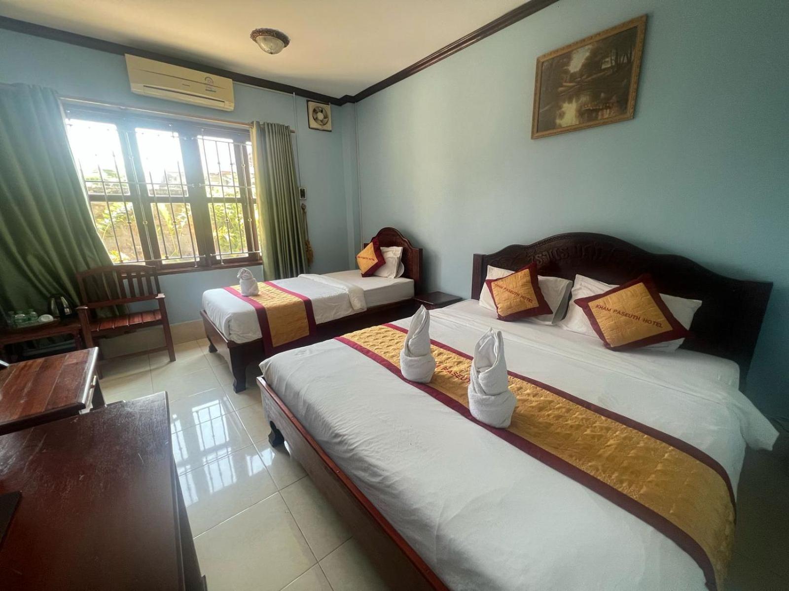 Khampaseuth Hotel Vang Vieng Exterior foto